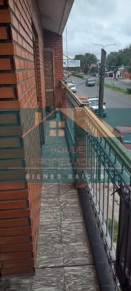 casa mas local en venta.