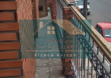 casa mas local en venta.